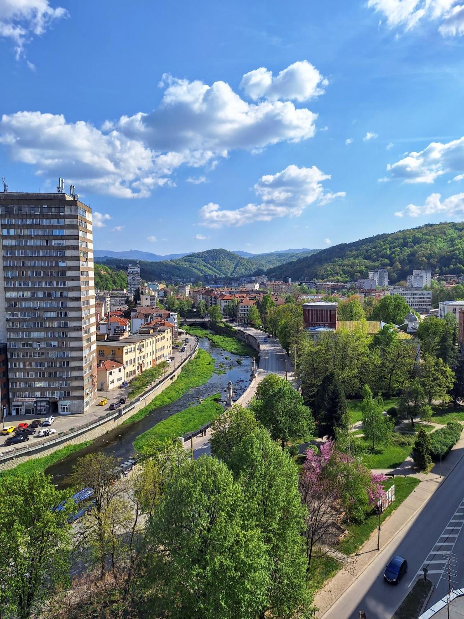 Студио Даневски-Balkan Tower Gabrovo Ngoại thất bức ảnh